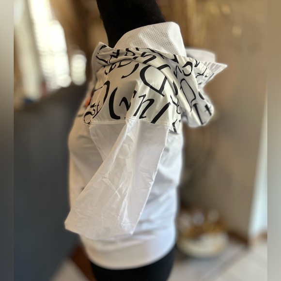 Juniors Nike Sportswear Windbreaker Windrunner Jacket White Hooded Cost M NWT - Picture 10 of 16